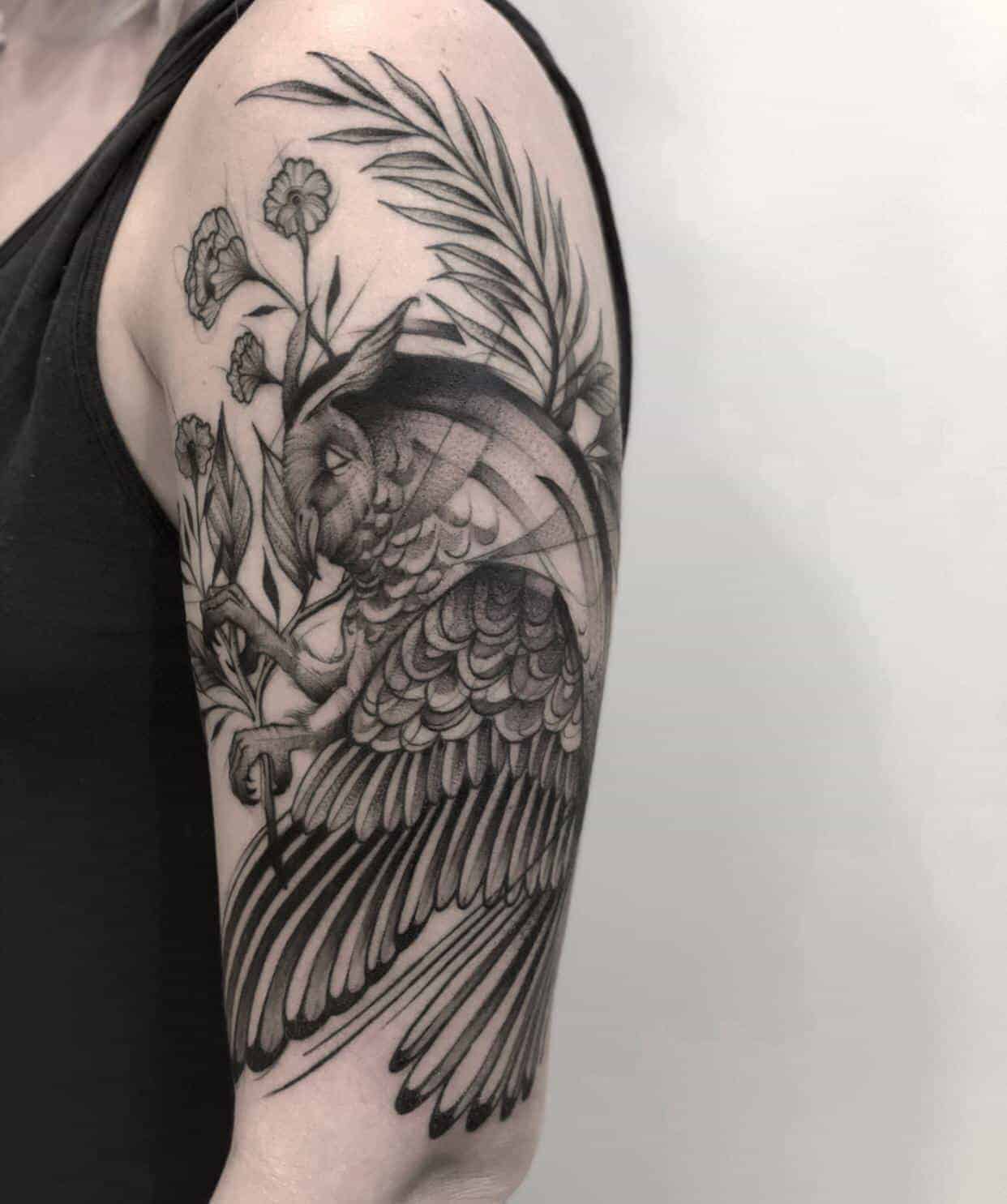 Owl feather... by Lisa ✌️... - Desire Tattoo Studio | Facebook